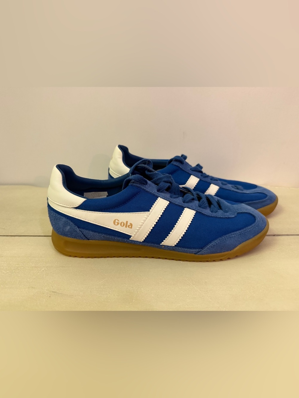 Gola tornado sneaker size 9